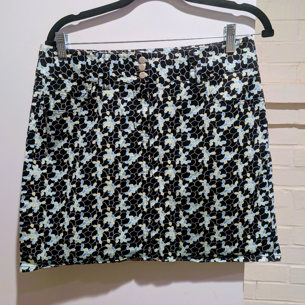 LOFT Super Cute Stretch Mini Skirt